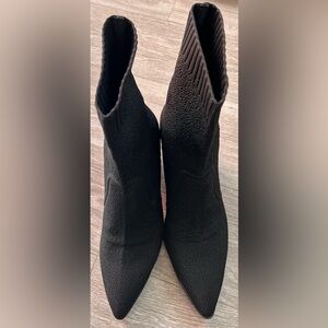 Cozy Island Elegant Black Boots, Size 11